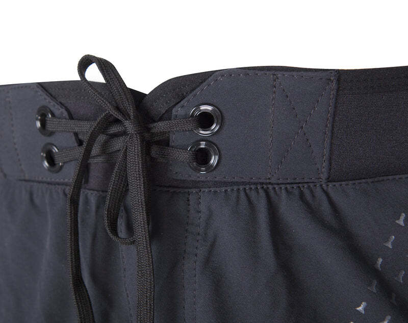 GAMBIT Combo Kayaking Shorts - Black / L (Ausstellungsmodell) – Bild 2